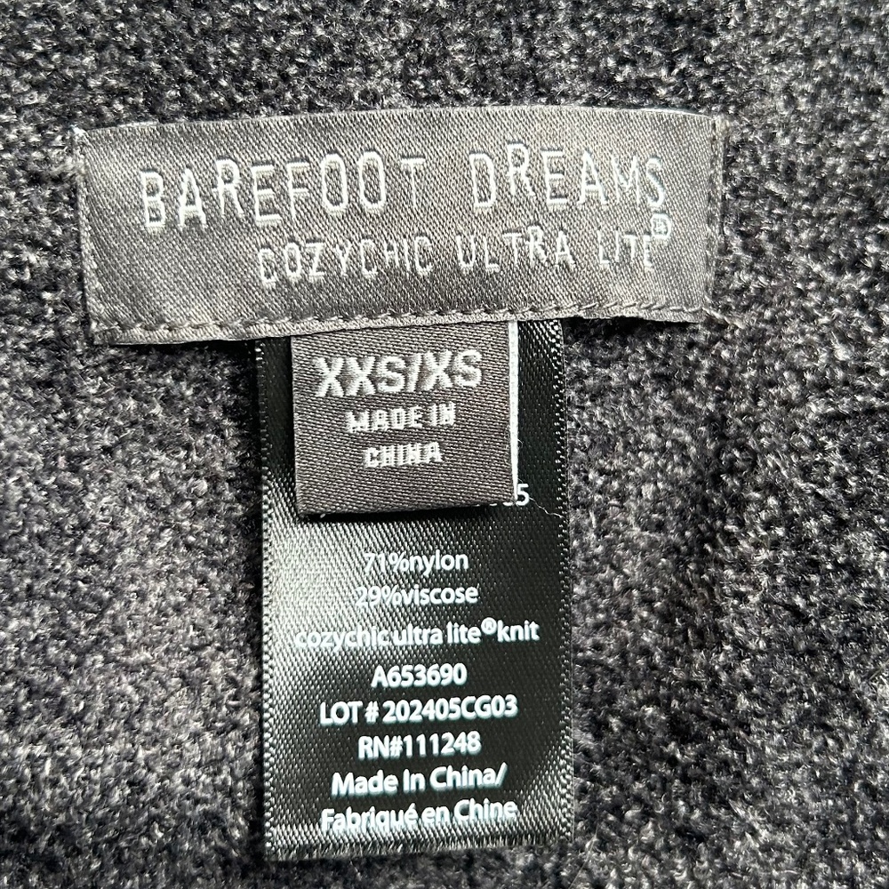 BAREFOOT DREAMS CozyChic Ultra Lite Leopard Blanket Wrap Carbon Black XS NWOT - Picture 10 of 10